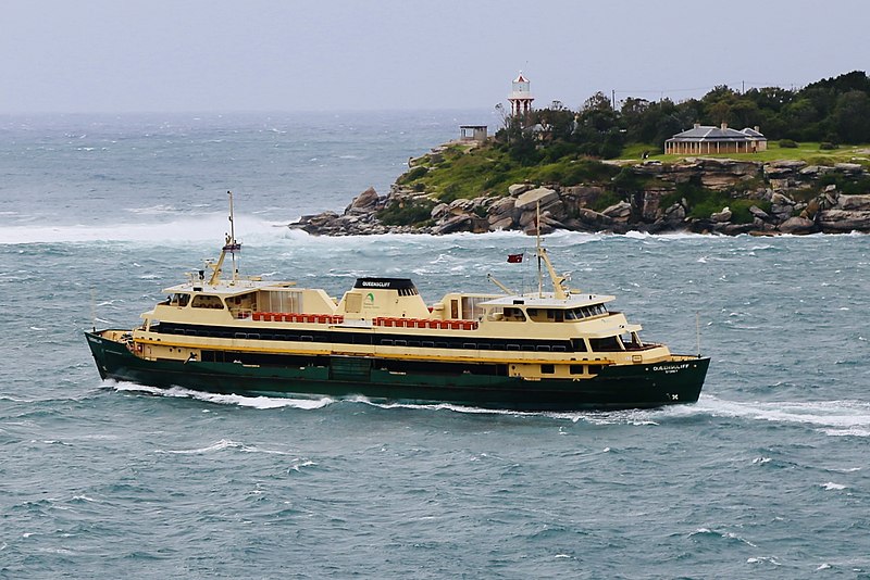 File:Sydney ferry QUEENSCLIFF by Anton Leddin.jpg