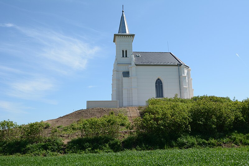 File:Szent Móric-kápolna, 2015 Abádszalók - panoramio (4).jpg