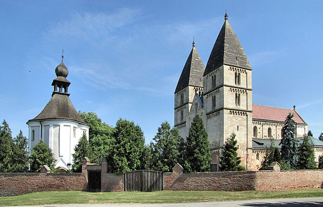 St. Jakobskapelle mit Kirche St. Georg