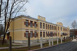 TÜ Kliinikumi endine sisekliiniku hoone L. Puusepa 6.