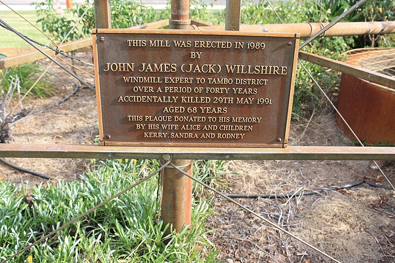 File:Tambo Windmill plaque.JPG