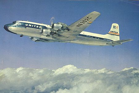 UAL DC-7.jpg