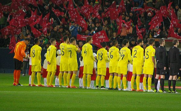 Vietto (3rd from left) lining up alongside his Villarreal teammates in 2015