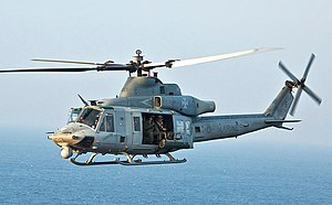 UH-1Y Venom Okinawa (oříznutý) .jpg