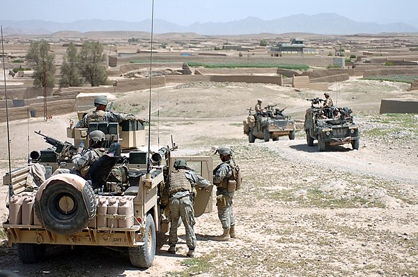 Американские военные афганистан. США В Афганистане 2001. Военные США В Афганистане 2001.