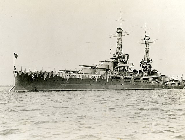 USS Oklahoma (BB-37) at anchor