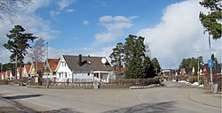 Picture of a neighbourhood taken from street level