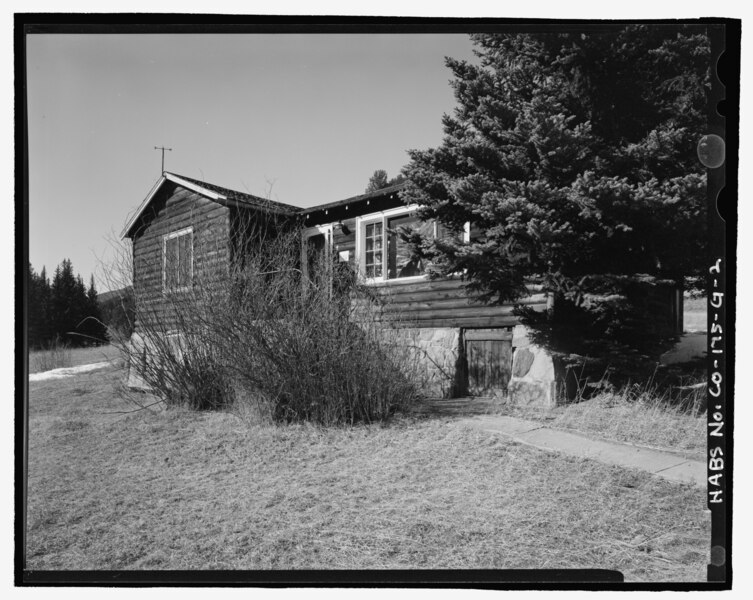 File:View looking northwest showing south faand-231;ade. - McGraw Ranch, Bighorn Cabin, McGraw Ranch Road, Estes Park, Larimer County, CO HABS CO-175-G-2.tif