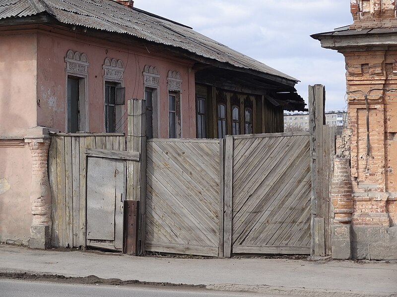 File:Views of Kamensk-Uralsky (Historical center) (28).jpg