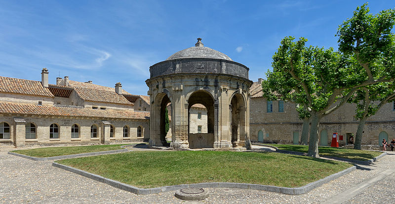 File:Villeneuve avignon chartreuse pavillon.jpg