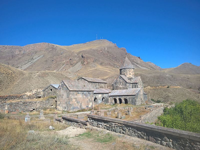 File:Vorotnavank Monastery (3).jpg