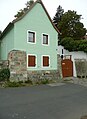 Wohnhaus in offener Bebauung (ehem. Fischer- oder Bauernhaus)