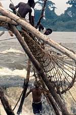 Wagenya fishermen Zaire kisangani stroom 15 copy.jpg