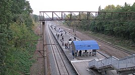 Kiovan kaupunkijunan Borštšahivkan aseman laituria.