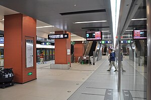 J 桥 站 站台 .JPG
