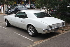 Pontiac Firebird: Entwicklung, 1. Generation (1967–1969), 2. Generation (1970–1981)