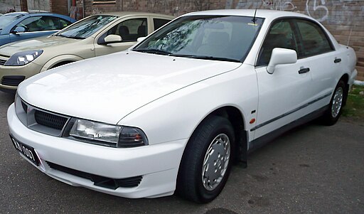 1999-2000 Mitsubishi Magna (TH) Advance sedan (2009-08-21)