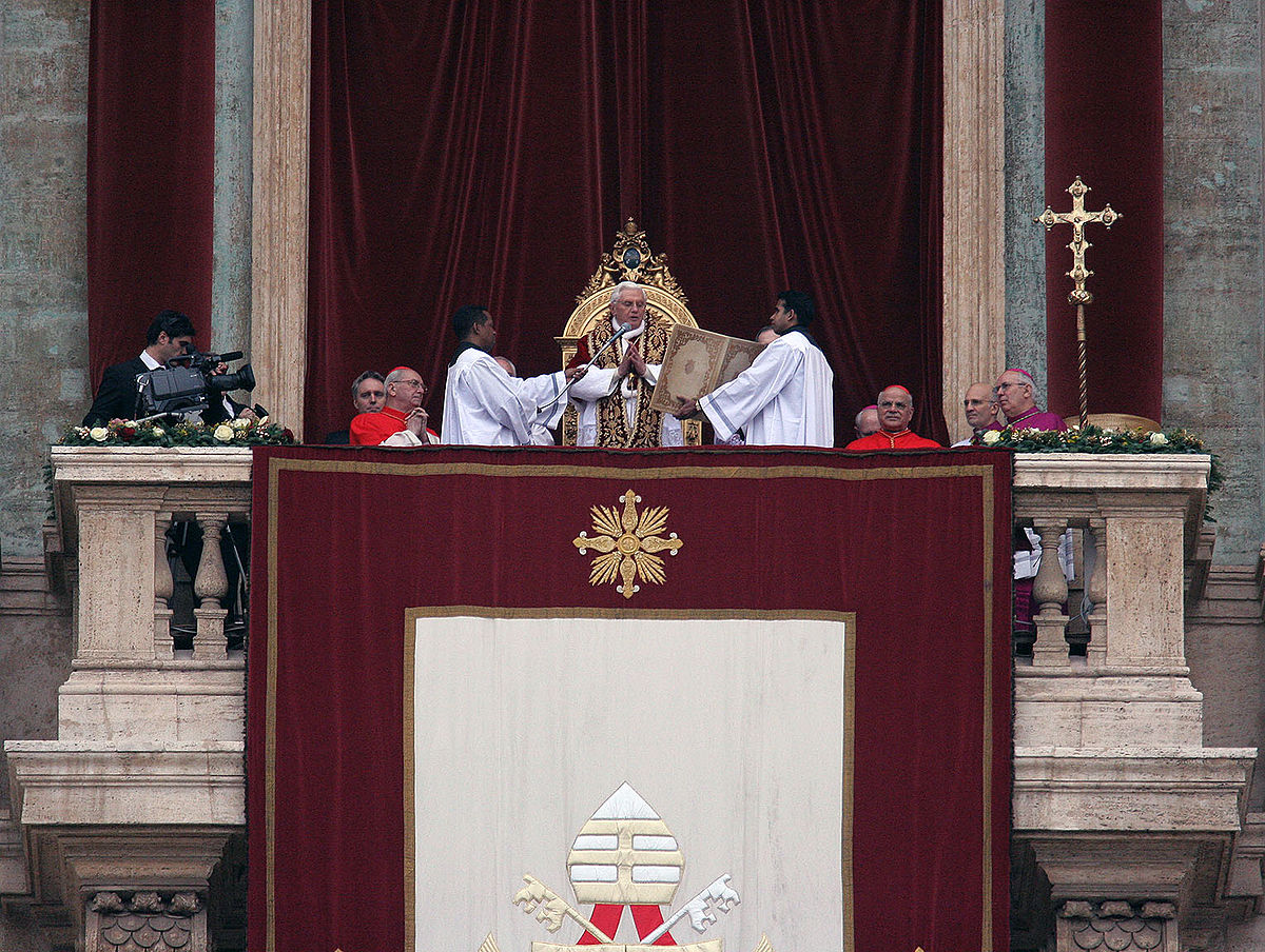 1200px 2008 Xmas Urbi Orbi Pope Benedict XVI