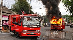 2010 Protesty Polityczne W Tajlandii: Geneza konfliktu, Manifestacje uliczne – marzec 2010, Eskalacja konfliktu – kwiecień 2010