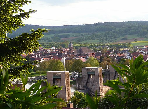 The Main weir in front of Trennfurt