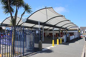 2013 at Newquay station - concourse and canopy.jpg