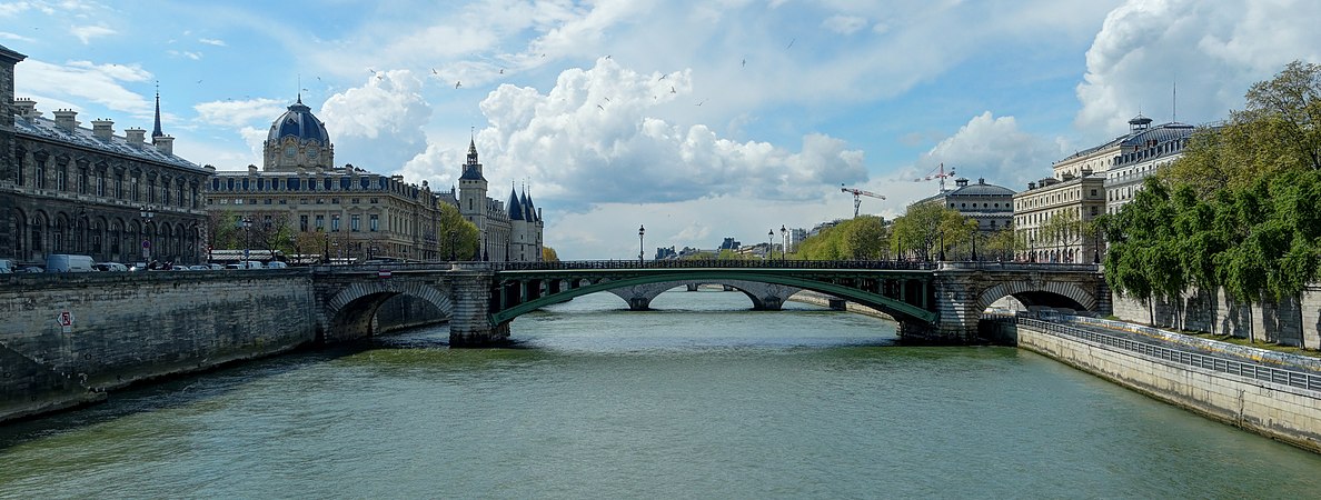 Pont Notre-Dame, vu du pont d'Arcole.