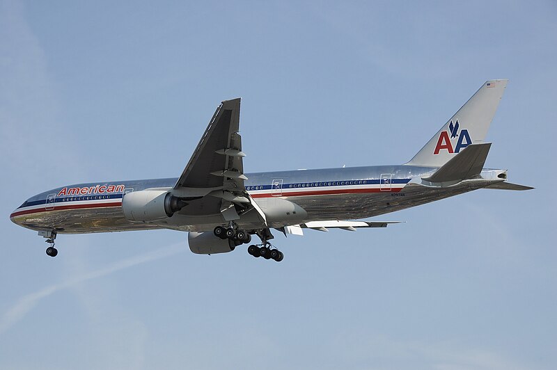 File:Aa.b777-200er.n757an.arp.jpg