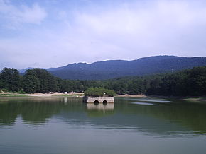 Abbas Abad lake