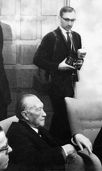 File:Adenauer, Gerhard Heisler 01101963.jpg