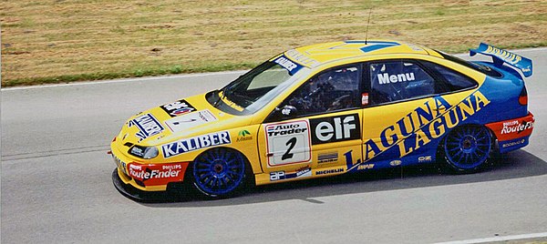 Renault Laguna built to Super Touring regulations competing in the British Touring Car Championship