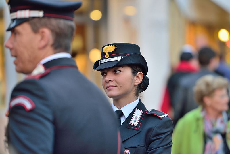 File:Arma dei Carabinieri female officer.jpg