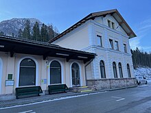 Bushaltestelle auf dem Bahnhofsvorplatz