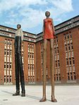 "Man + Woman" in Hamburg in front of the Central Library of the Hamburger Öffentliche Bücherhallen