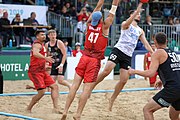 Deutsch: Beachhandball Europameisterschaften 2019 (Beach handball Euro); Tag 6: 7. Juli 2019 – Spiel um Platz Drei, Männer, Ungarn-Russland 2:0 (26:20, 23:22) English: Beach handball Euro; Day 6: 7 July 2019 – Men's Bronze Medal Match – Hungary-Russia 2:0 (26:20, 23:22)