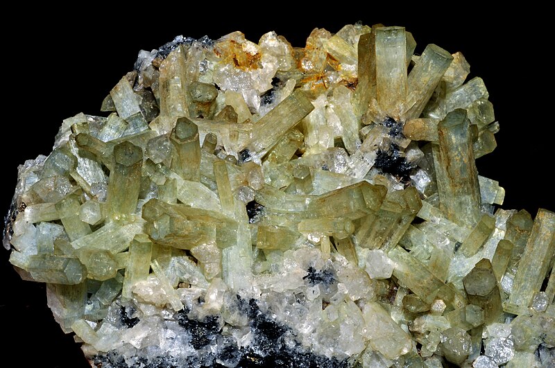 File:Beryl, tourmaline 3.jpg