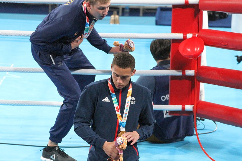 File:Boxing at the 2018 Summer Youth Olympics – Boys' light heavyweight Victory Ceremony 67.jpg