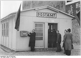 Временный передвижной почтамт (нем. Transportables Postamt) в Берлине (1951)