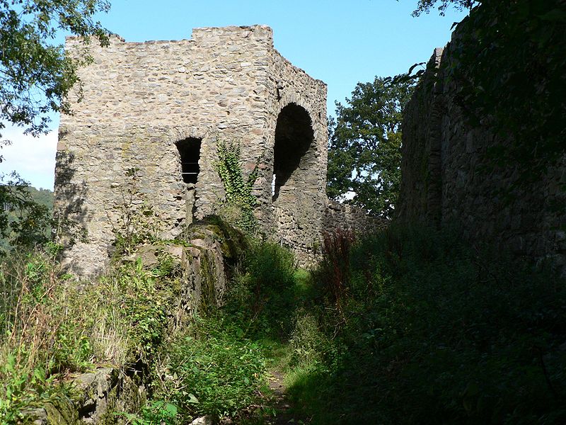 File:Burg lindenfels nordturm.jpg