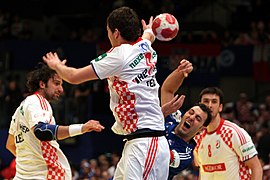 Jérôme Fernandez face à Igor Vori, Jakov Gojun et Marko Kopljar.