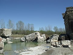 Die 2012 zerstörte Orcia-Brücke Ponte di Pian di Maggio (Ponte Nove Luci)