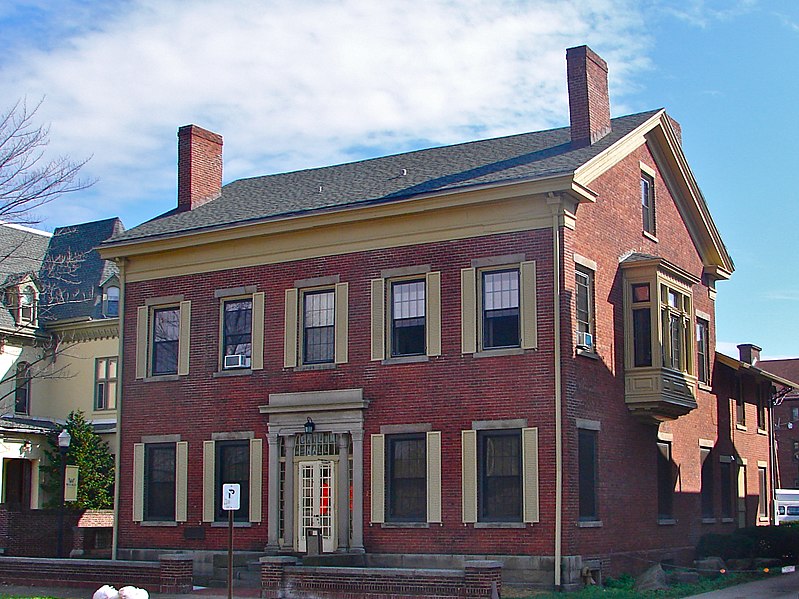 File:Catlin Hall Wilkes U WB PA.jpg