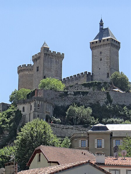 File:Château de Foix vu du pont de Vernajoul.jpg
