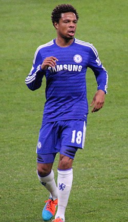 Chelsea 2 West Brom 0 The Blues go marching on (15672771328).jpg