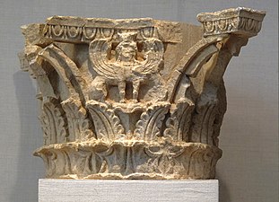 Capitel corintio de Taras, siglos IV-III a.C.  mi.