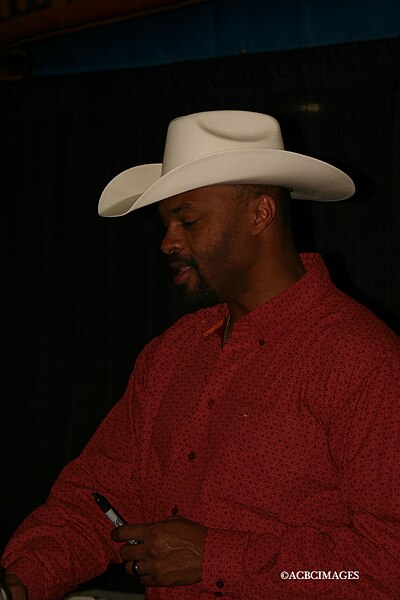 File:Cowboy Troy-redshirt-hat.jpg