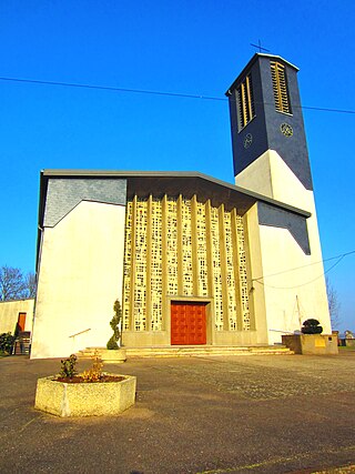 <span class="mw-page-title-main">Rémilly, Moselle</span> Commune in Grand Est, France