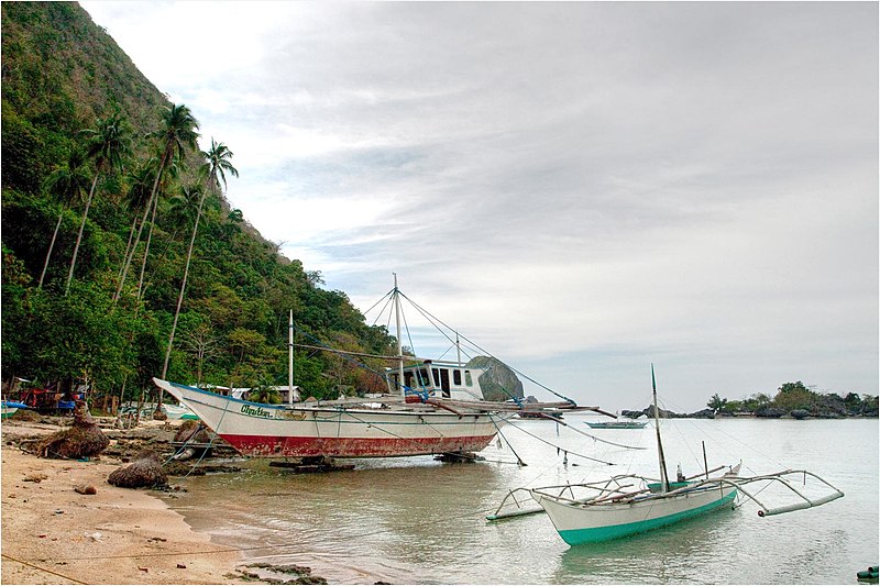 File:El Nido Fishing Village - panoramio.jpg