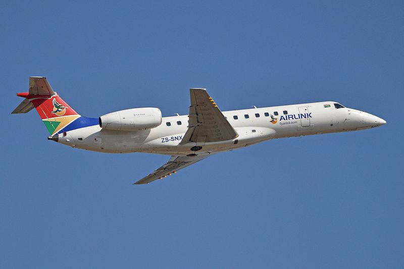 File:Embraer ERJ-135LR 'ZS-SNX' South African Airlink (15887658968).jpg