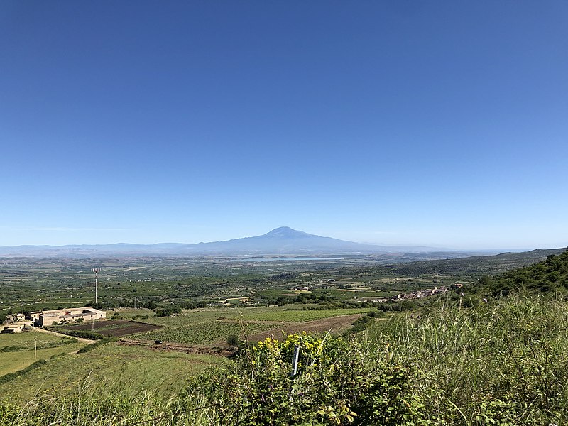 File:Etna e Pedagaggi.jpg