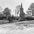 Exterieur overzicht toren en kerk, zuidwestgevel - Lekkum - 20323690 - RCE.jpg